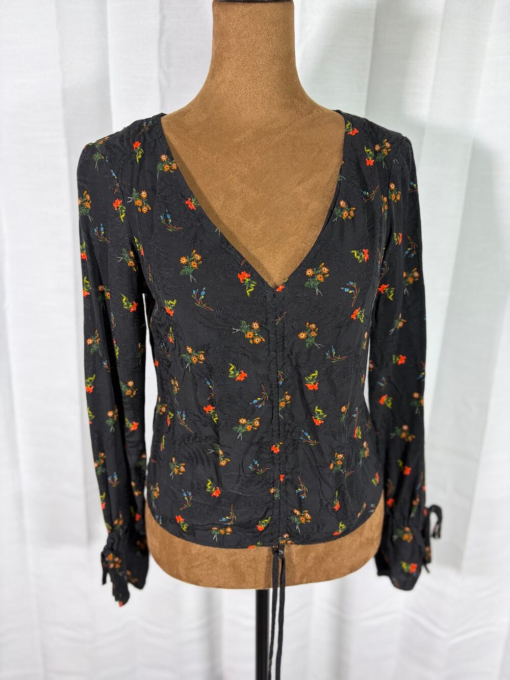 URBN Black Floral Jacquard Ruched V Neck Blouse XS Long Sleeve Tie Cuffs